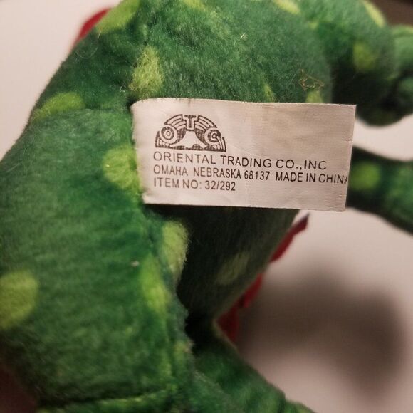 Oriental Trading Co Green Frog  Prince Plush Stuffed Animal Toy 4.5 Inch Tall - Picture 6 of 7